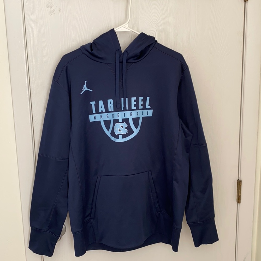 Nike Jordan Tar Heel Basketball pullover hoodie